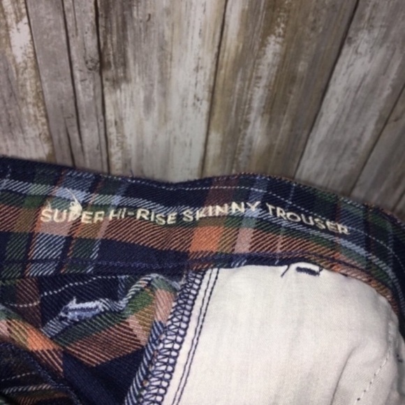 American Eagle Super High Rise Stretch Skinny Blue Plaid Trousers - Picture 7 of 9